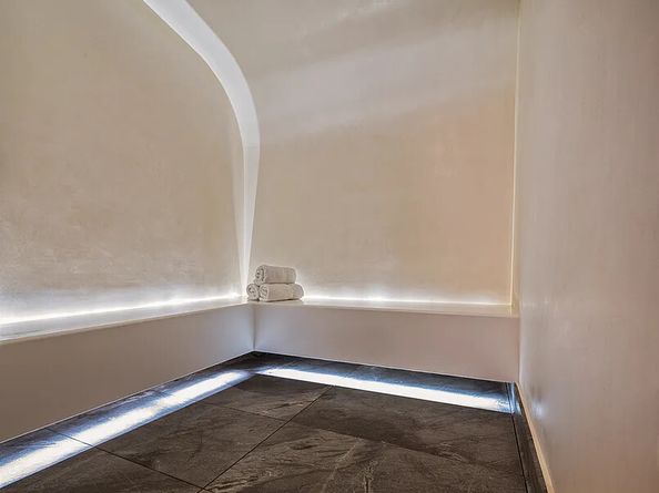 551 West 21st Street 4B, New York NY 10011