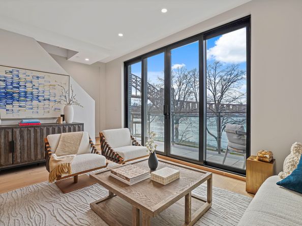 21-31 Shore Boulevard 3B, Queens NY 11105