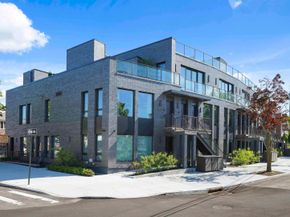 21-31 Shore Boulevard 3B, Queens NY 11105