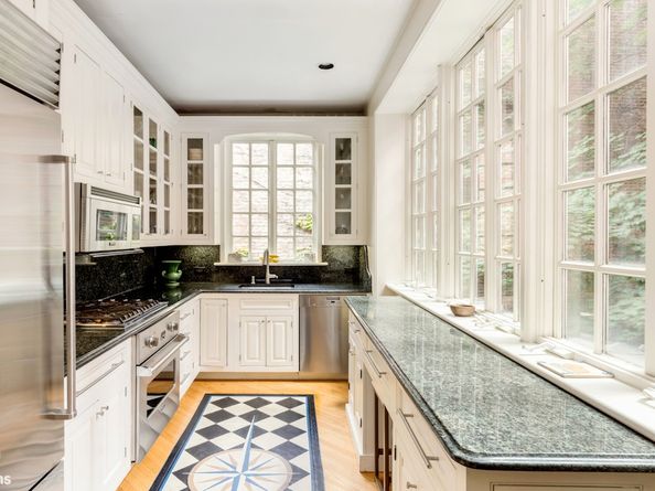 261 Hicks Street, Brooklyn NY 11201