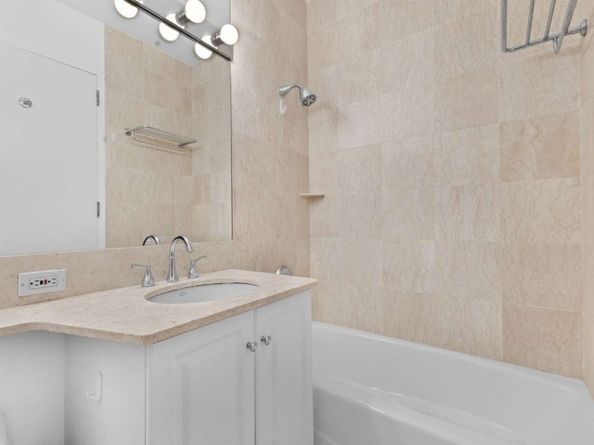 2 Columbus Avenue 20B, New York NY 10019