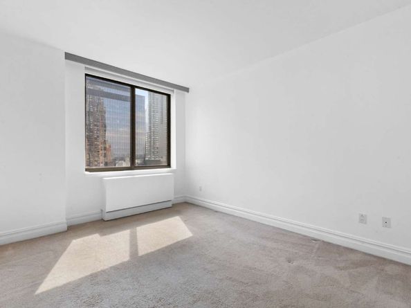 2 Columbus Avenue 20B, New York NY 10019