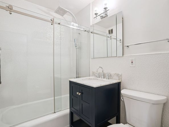 345 East 81st Street 9D, New York NY 10028