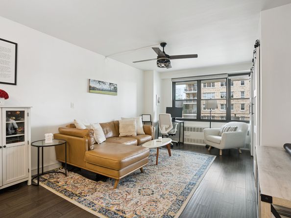 345 East 81st Street 9D, New York NY 10028