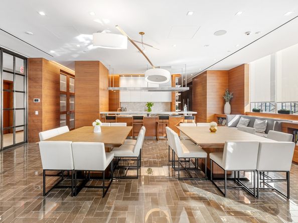 1 West End Avenue 28H, New York NY 10023