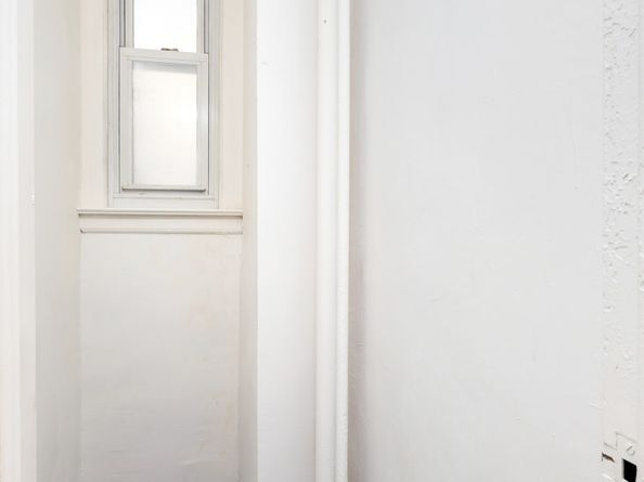 27 West 55th Street 44, New York NY 10019