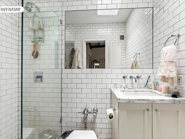 56 Jane Street 4B, New York NY 10014