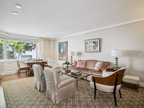 860 5th Avenue 2E, New York NY 10065