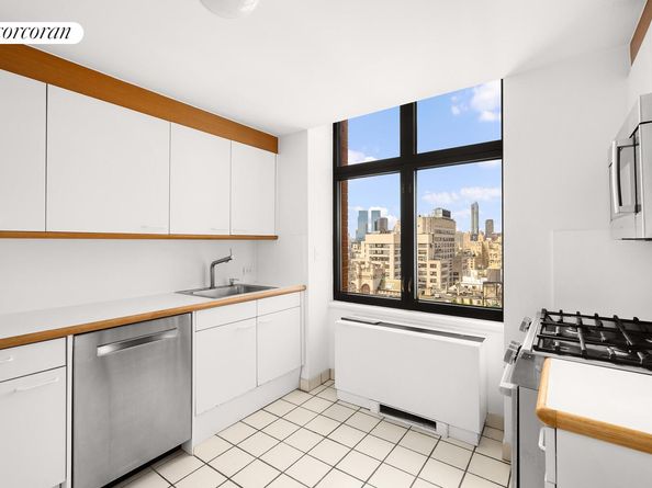 188 East 70th Street 19AB, New York NY 10021