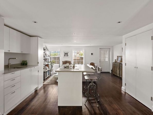 362 West 19th Street, New York NY 10011