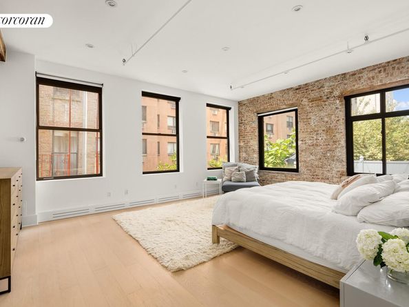 430 East 10th Street 2B, New York NY 10009