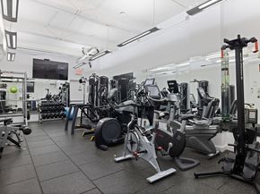 910 Park Avenue 4N, New York NY 10075