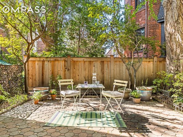 102 Prospect Park W 2, Brooklyn NY 11215