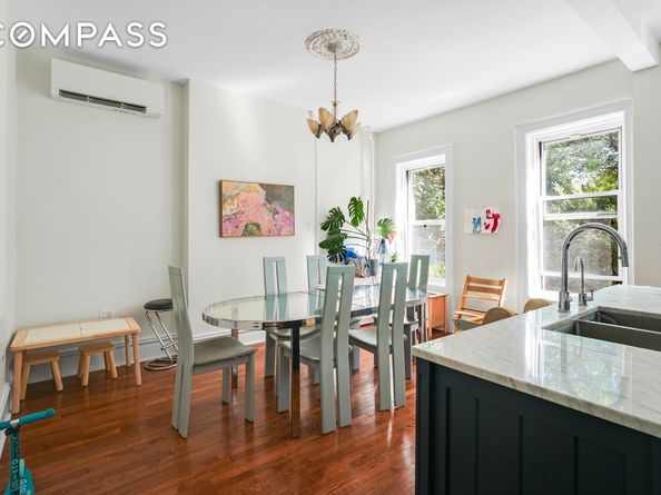 252 Jackson Street, Brooklyn NY 11211