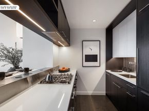 252 South Street 61L, New York NY 10002