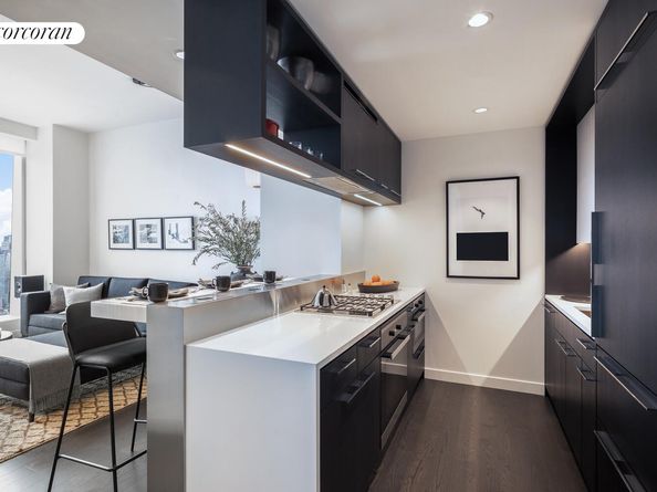 252 South Street 61L, New York NY 10002