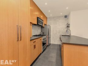 60 East 8th Street 31A, New York NY 10003