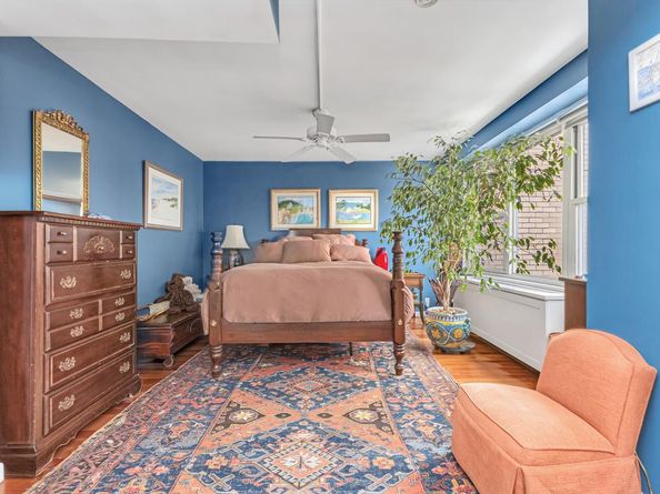 305 East 24th Street 19FGH, New York NY 10010