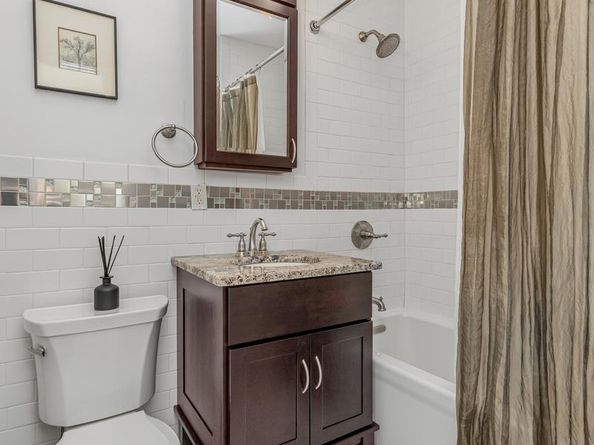 305 East 24th Street 19FGH, New York NY 10010