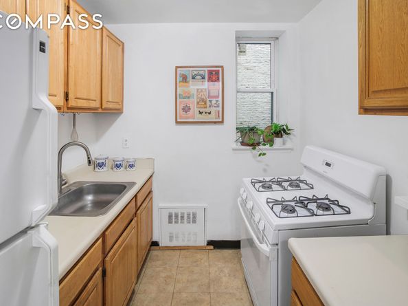 355 St Johns Place 2B, Brooklyn NY 11238