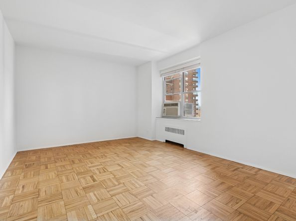 475 Fdr Drive L902, New York NY 10002