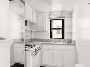 220 East 57th Street 17H, New York NY 10022