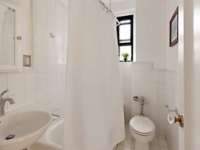 136 East 36th Street 4A, New York NY 10016