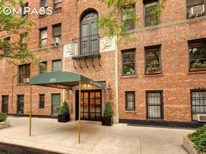 321 East 54th Street 10B, New York NY 10022