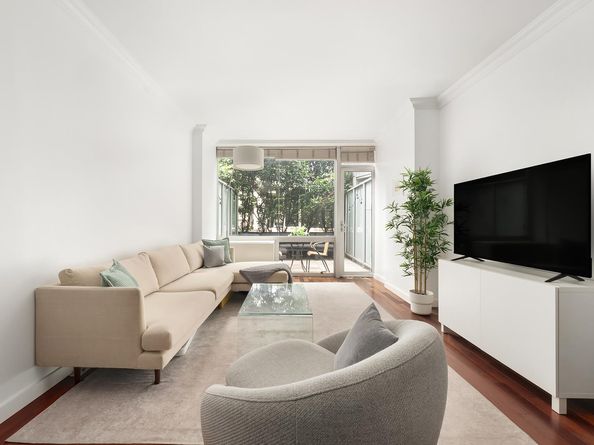 425 East 13th Street GARDENB, New York NY 10009