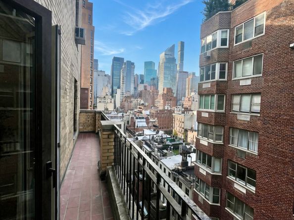 2 Beekman Place 10F, New York NY 10022