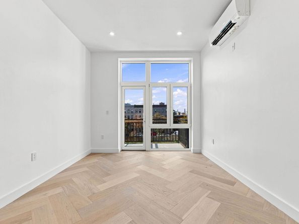 299 Stockholm Street 4B, Brooklyn NY 11237