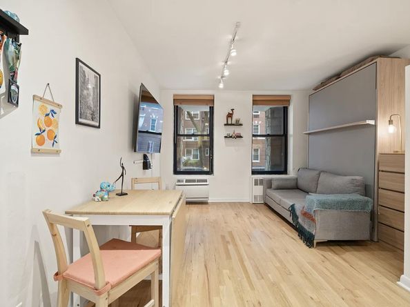 315 West 55th Street 1D, New York NY 10019