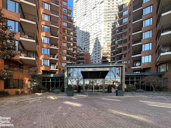 60 Sutton Place S 7FS, New York NY 10022