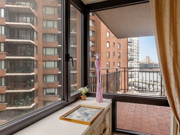 60 Sutton Place S 7FS, New York NY 10022