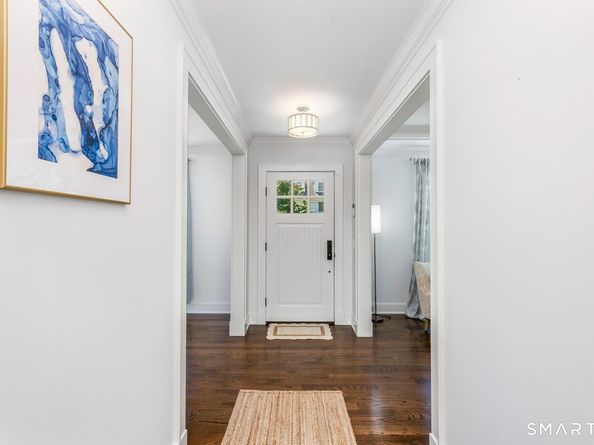 20 Walmsley Road, Darien CT 06820