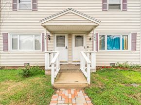 238 Larkin Court, Stratford CT 06615