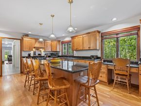 59 Snowberry Lane, New Canaan CT 06840