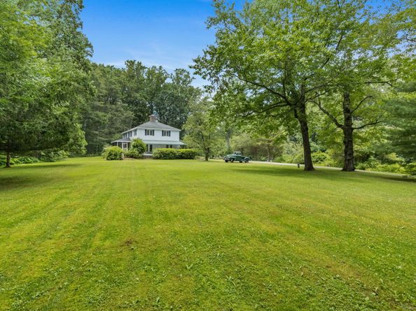 59 Snowberry Lane, New Canaan CT 06840
