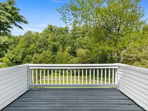 59 Snowberry Lane, New Canaan CT 06840