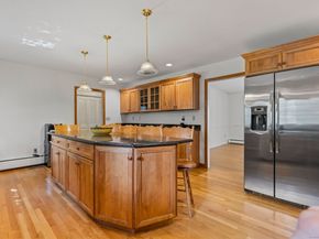 59 Snowberry Lane, New Canaan CT 06840