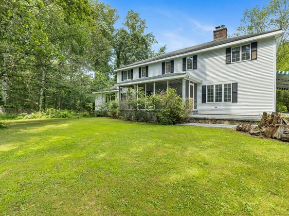 59 Snowberry Lane, New Canaan CT 06840