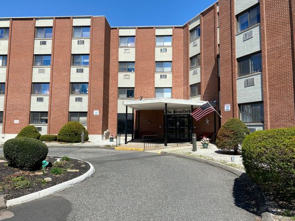 1700 Broadbridge Avenue A16, Stratford CT 06614
