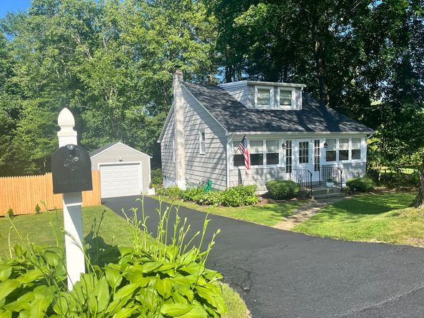 10 George Street, Trumbull CT 06611