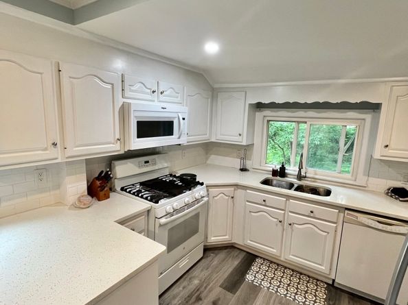 10 George Street, Trumbull CT 06611