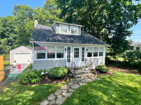 10 George Street, Trumbull CT 06611