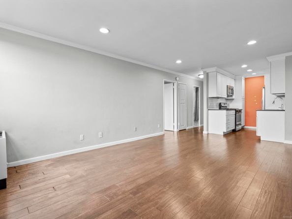 2370 North Avenue 7C, Bridgeport CT 06604