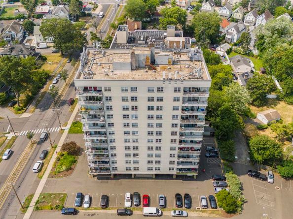 2370 North Avenue 7C, Bridgeport CT 06604