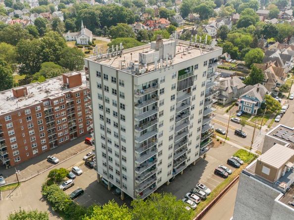 2370 North Avenue 7C, Bridgeport CT 06604