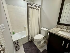61 Brentwood Circle 66, Danbury CT 06810