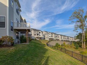 61 Brentwood Circle 66, Danbury CT 06810